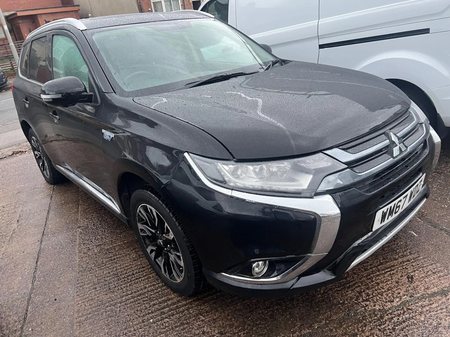 2018 Mitsubishi Outlander 2.0h 12kWh 4h CVT 4WD Euro 6 (s/s) 5dr