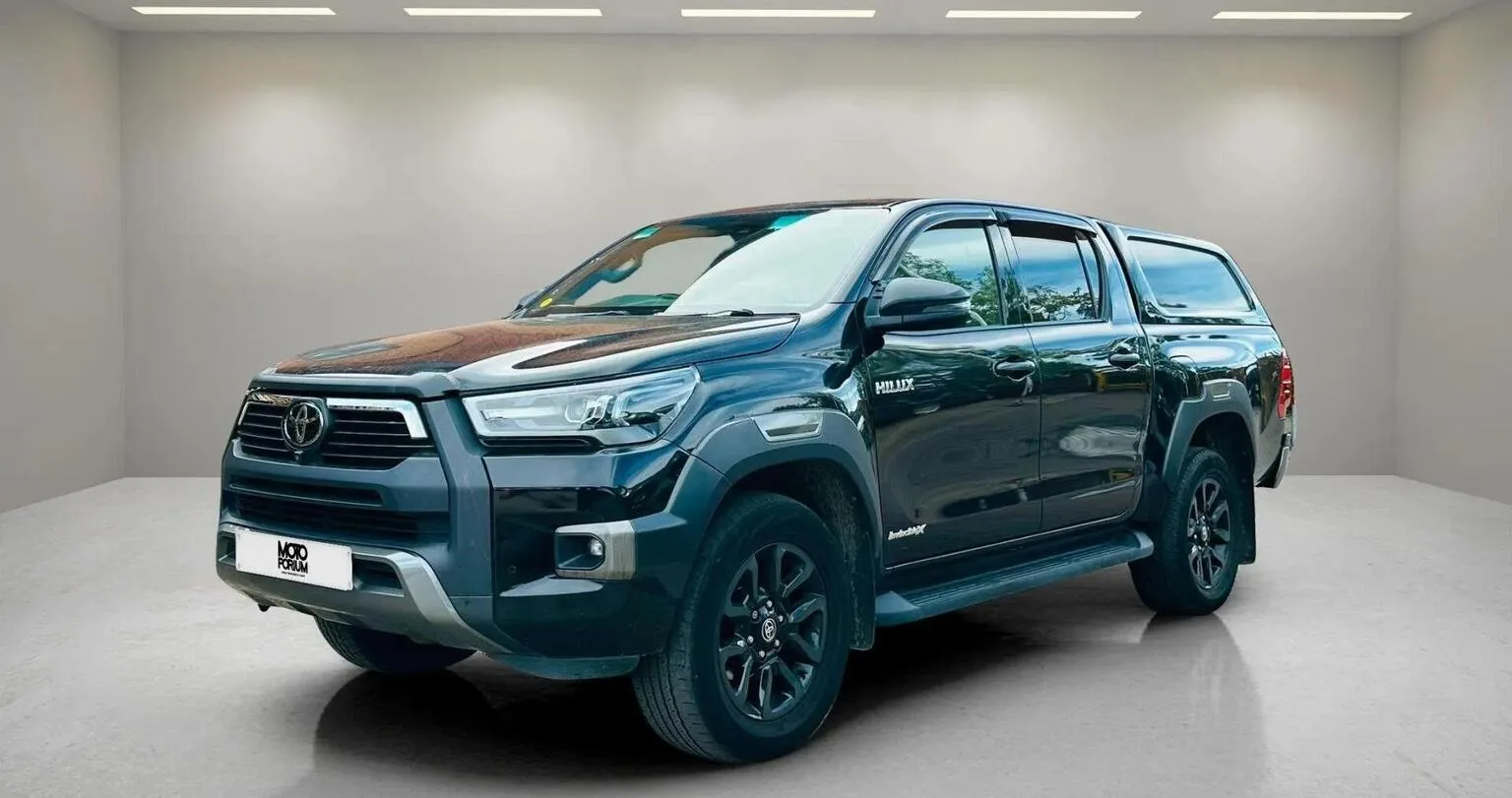 2022 Toyota Hilux 2.8 D-4D Invincible X Auto 4WD Euro 6 (s/s) 4dr
