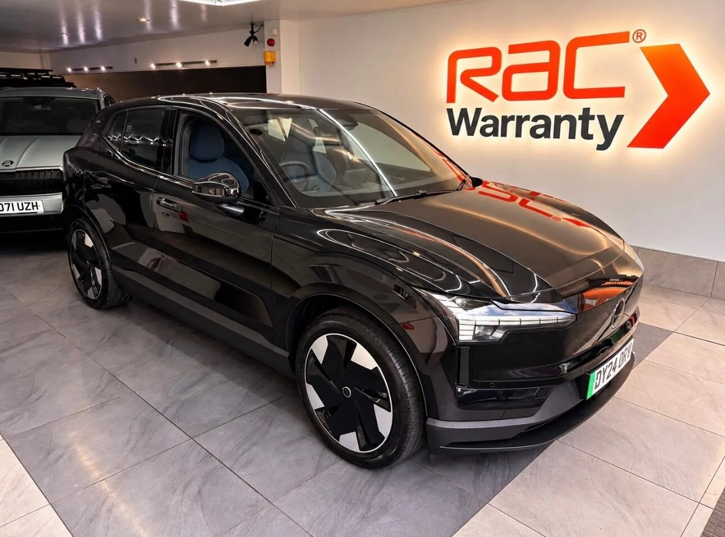 2024 Volvo Ex30 Twin Performance 69kWh Plus Auto AWD 5dr