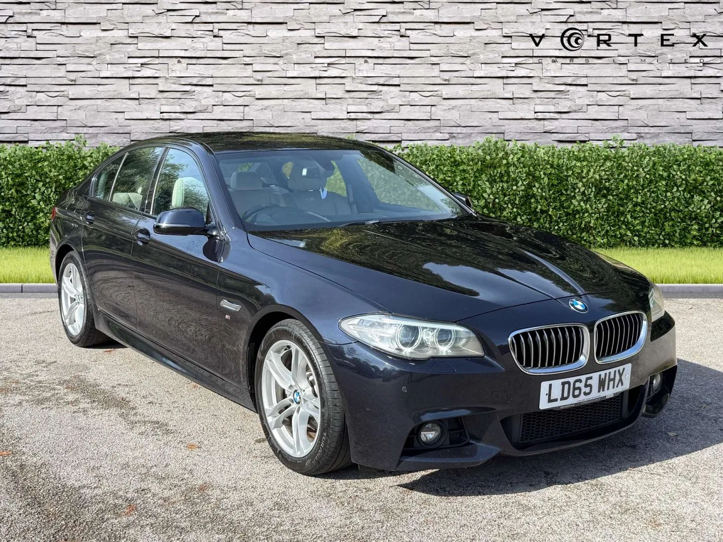2015 BMW 5 Series 2.0 520d M Sport Auto 4dr
