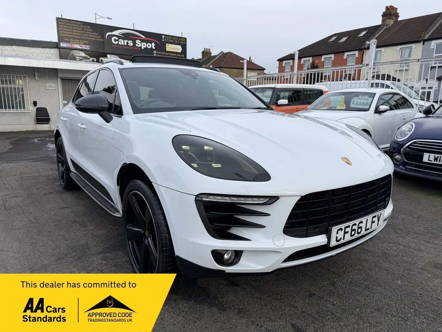 2016 Porsche Macan 2.0 T