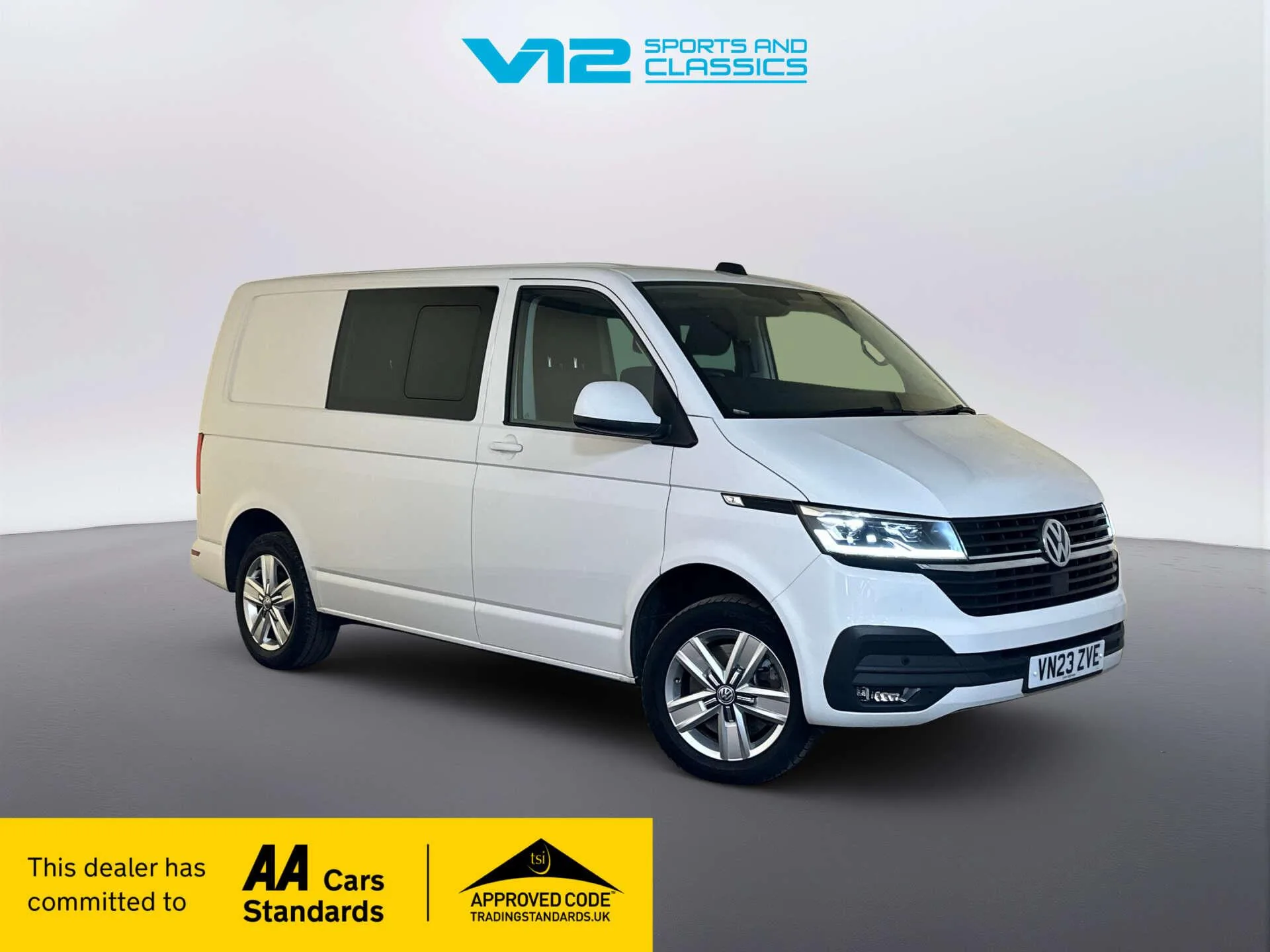 2023 Volkswagen Transporter 2.0 TDI T32 Highline Kombi Double Cab 5dr Diesel DSG FWD SWB Euro 6 (s/s) (150 ps)
