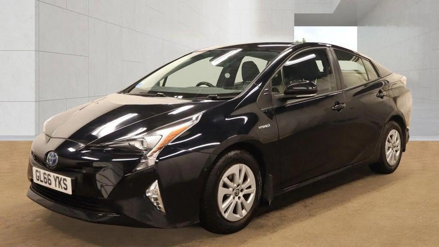 2016 Toyota Prius 1.8 VVT-h Excel CVT Euro 6 (s/s) 5dr (15in Alloy)