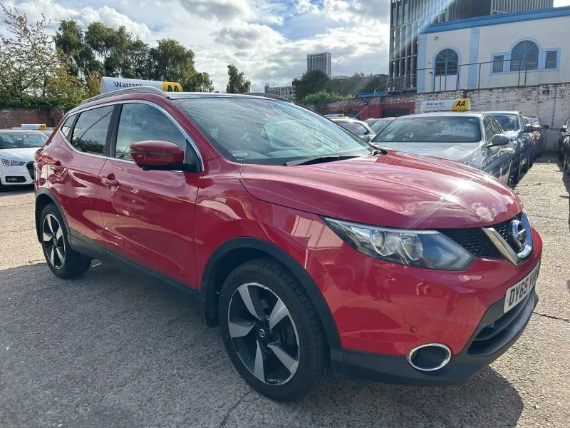 2015 Nissan Qashqai 1.5 dCi n-tecplus 2WD Euro 6 (s/s) 5dr