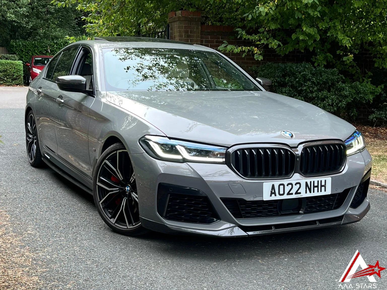 2022 BMW 5 Series 4.4 M550i V8 Steptronic xDrive Euro 6 (s/s) 4dr