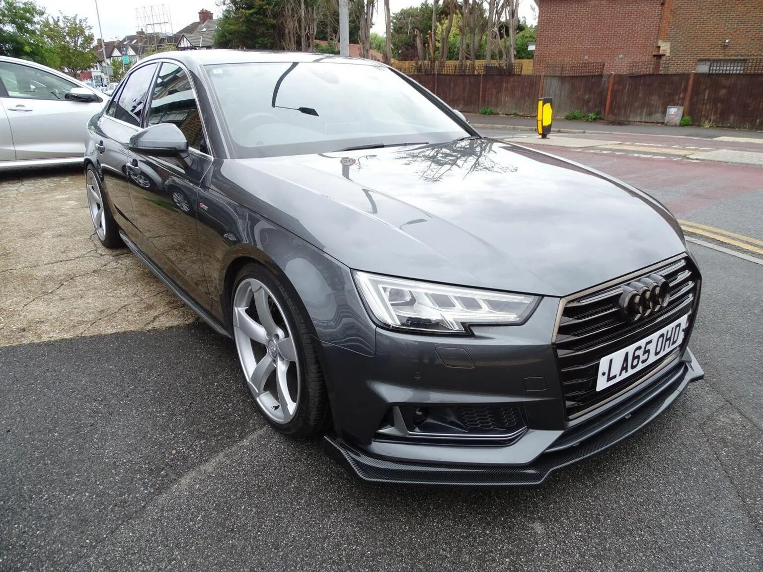 2016 Audi A4 2.0 TFSI S line Saloon 4dr Petrol S Tronic quattro Euro 6 (s/s) (252 ps)