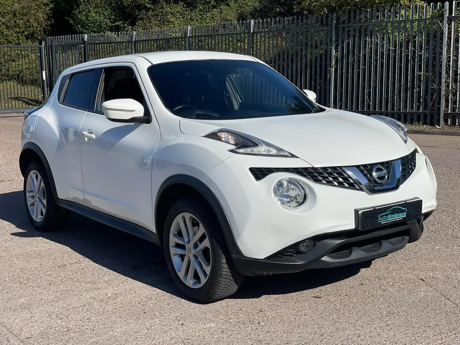 2016 Nissan Juke 1.2 DIG-T N-Connecta Euro 6 (s/s) 5dr