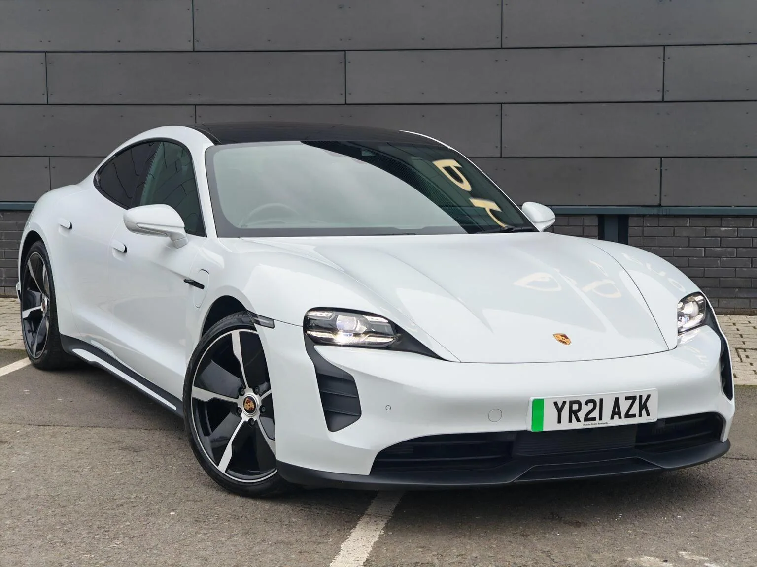 2021 Porsche Taycan Performance Plus 93.4kWh Auto RWD 4dr