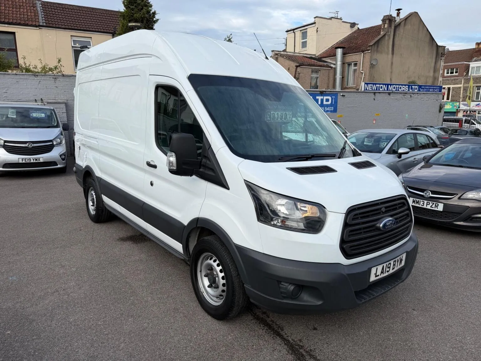 2019 Ford Transit 2.0 350 EcoBlue FWD L2 H3 Euro 6 5dr