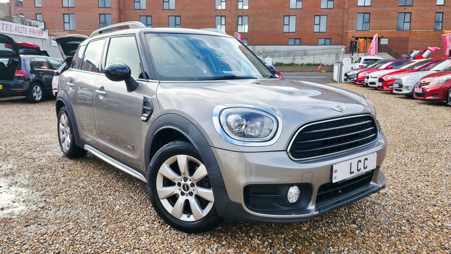 2017 MINI Countryman COOPER D ALL4 AUTOMATIC..SAT NAV,CHILLI,EXCITMENT,FULL MINI HISTORY