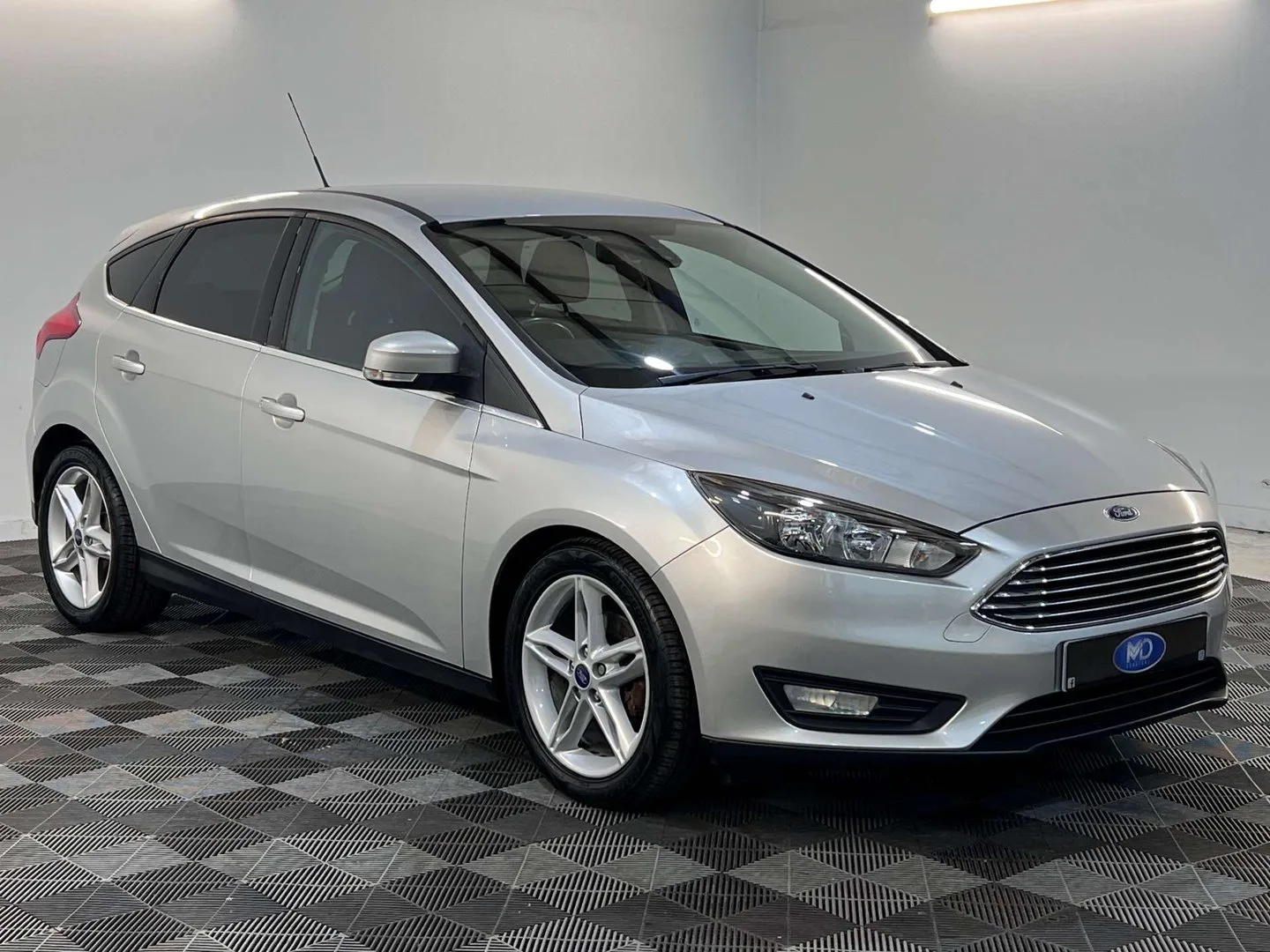 2016 Ford Focus 1.0 Focus Zetec 5dr 2 KEYS + S/HISTORY + NEW MOT + AA APPROVED