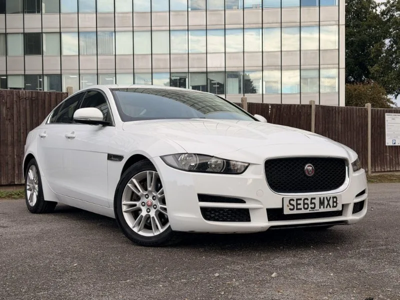 2016 Jaguar XE 2.0d Prestige Saloon 4dr Diesel Auto Euro 6 (s/s) (180 ps)