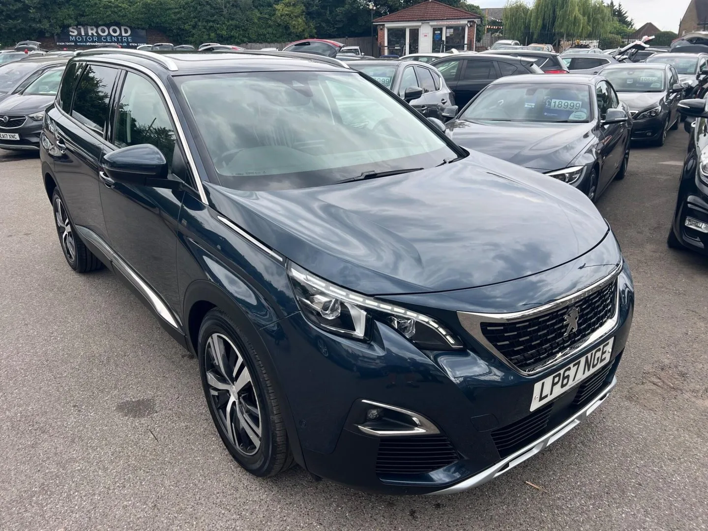 2018 Peugeot 5008 1.2 PureTech Allure EAT Euro 6 (s/s) 5dr