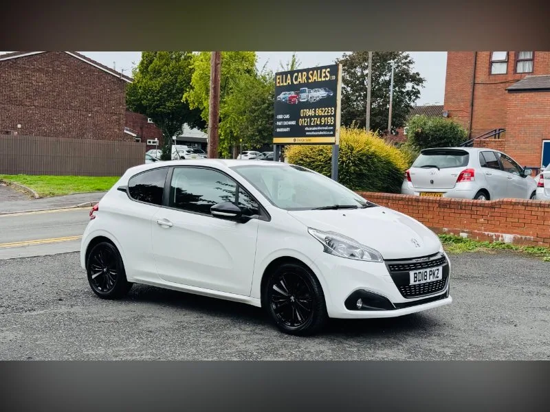 2018 Peugeot 208 1.2 PureTech Black Edition Hatchback 3dr Petrol Manual Euro 6 (82 ps)