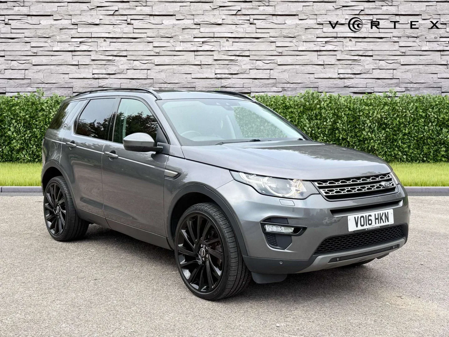 2016 Land Rover Discovery Sport 2.0 Discovery Sport SE Tech TD4 4WD 5dr