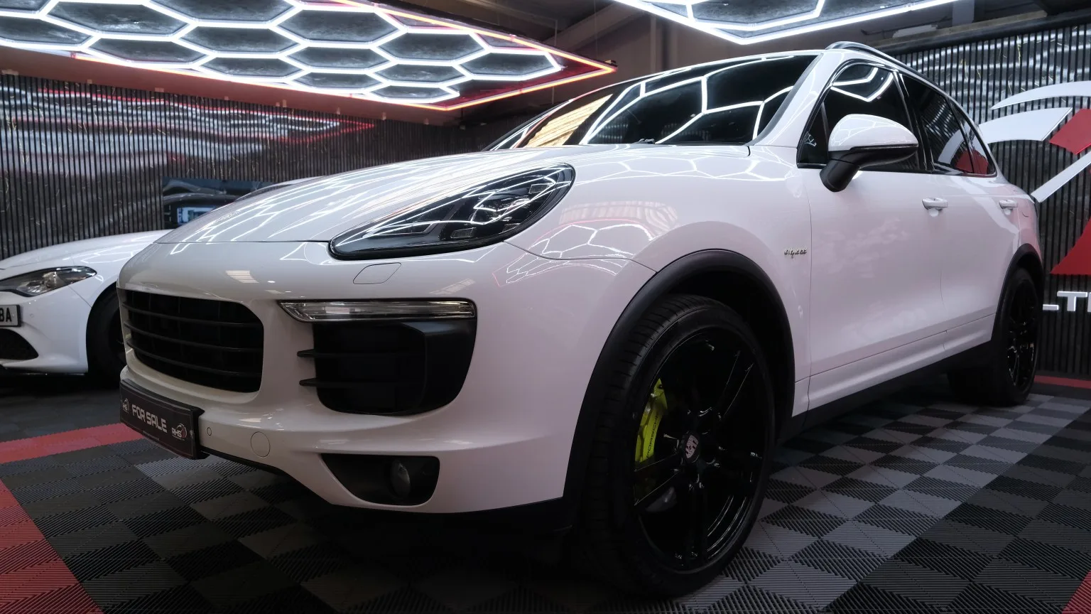 2015 Porsche Cayenne 3.0 V6 E-Hybrid S