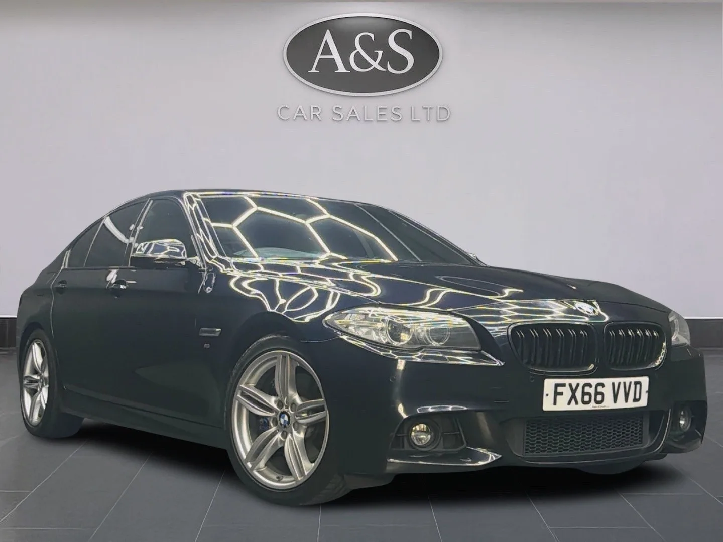 2016 BMW 5 Series 3.0 535d M Sport Saloon