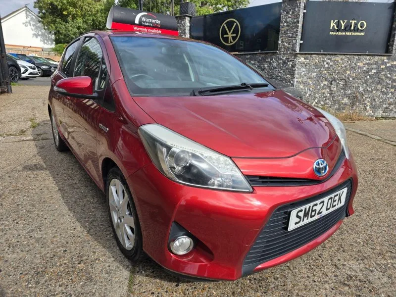 2013 Toyota Yaris 1.5 VVT-h T Spirit CVT Euro 5 5dr