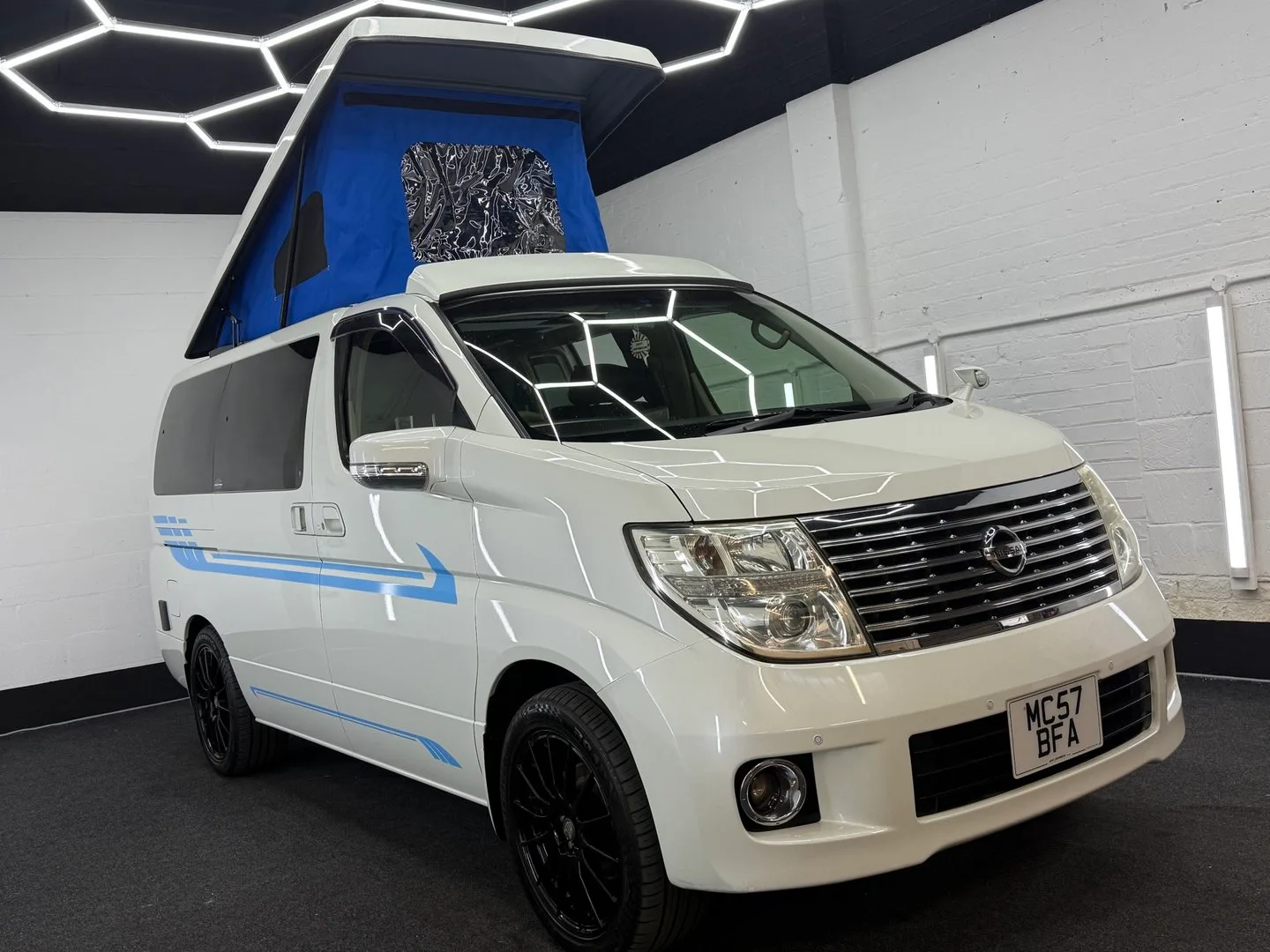 2007 Nissan Elgrand 3.5 V6 Campervan Side Conversion Pop Top Roof