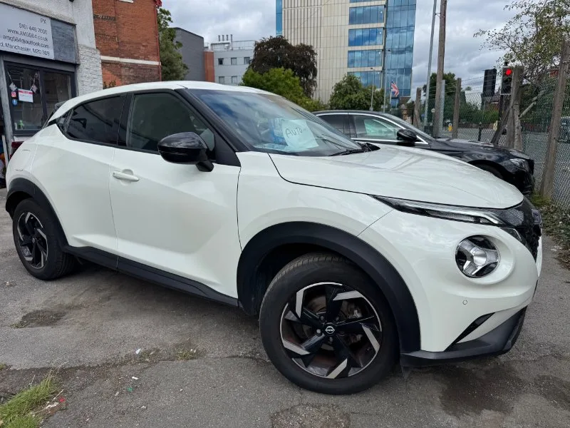 2023 Nissan Juke 1.6 N-Connecta SUV 5dr Petrol Hybrid Auto Euro 6 (143 ps)