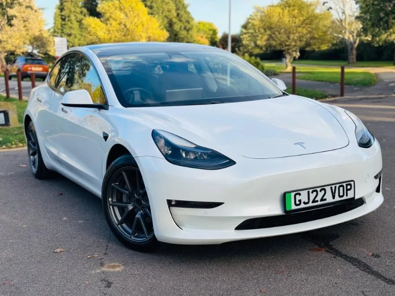 2022 Tesla Model 3 (Dual Motor) Long Range Auto 4WDE 4dr