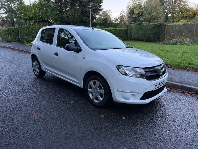 2016 Dacia Sandero 1.2 Ambiance Hatchback 5dr Petrol Manual Euro 6 (75 ps)