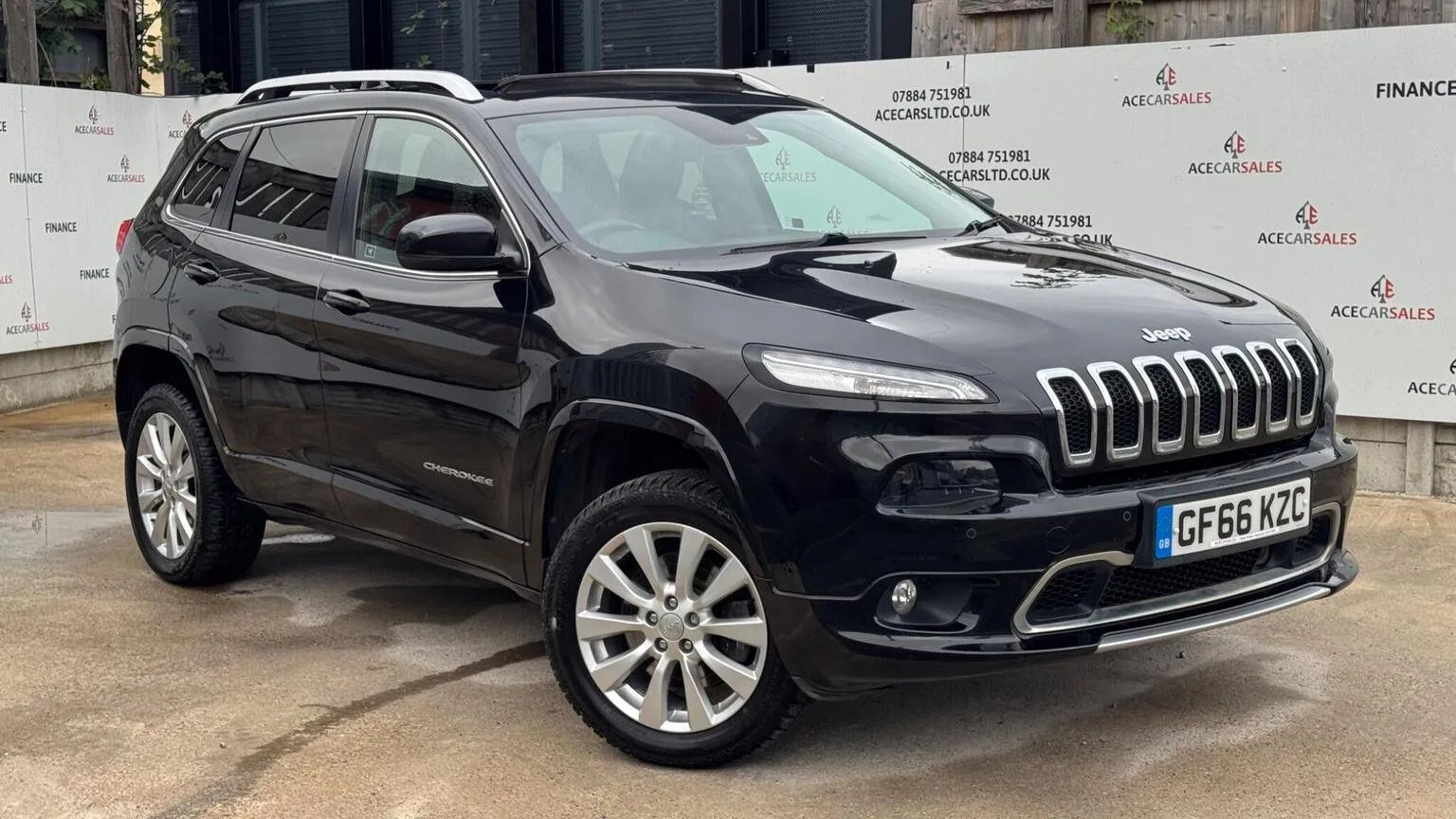 2016 Jeep Cherokee 2.2 MultiJetII Overland Auto 4WD Euro 6 (s/s) 5dr