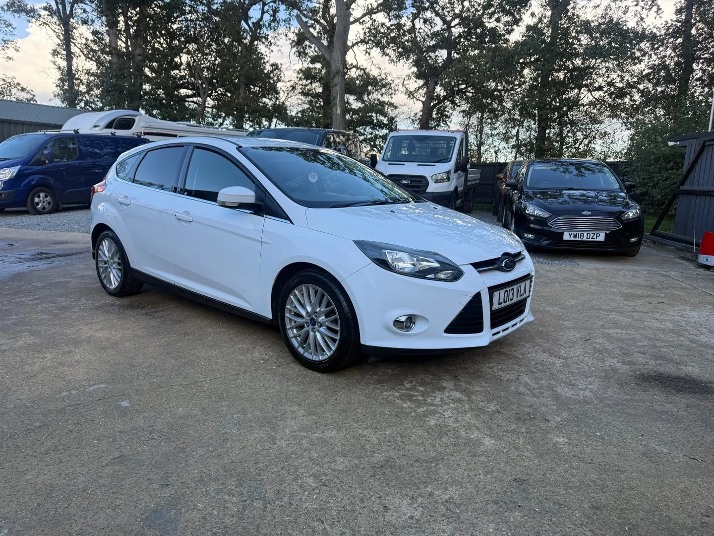 2013 Ford Focus 1.0T EcoBoost Zetec Hatchback 5dr Petrol Manual Euro 5 (s/s) (125 ps)