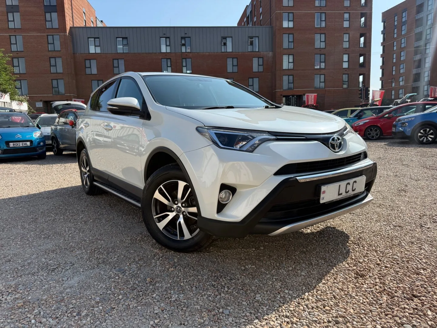 2016 Toyota Rav 4 D-4D BUSINESS EDITION LOOK! 37000 MILES! 1 OWNER! SAT NAVIGATION