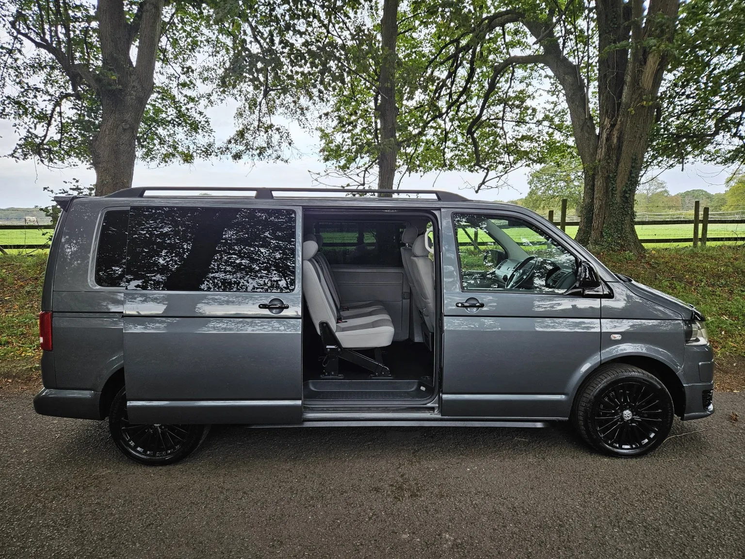 2013 Volkswagen Transporter Shuttle 2.0 TD T30 SE