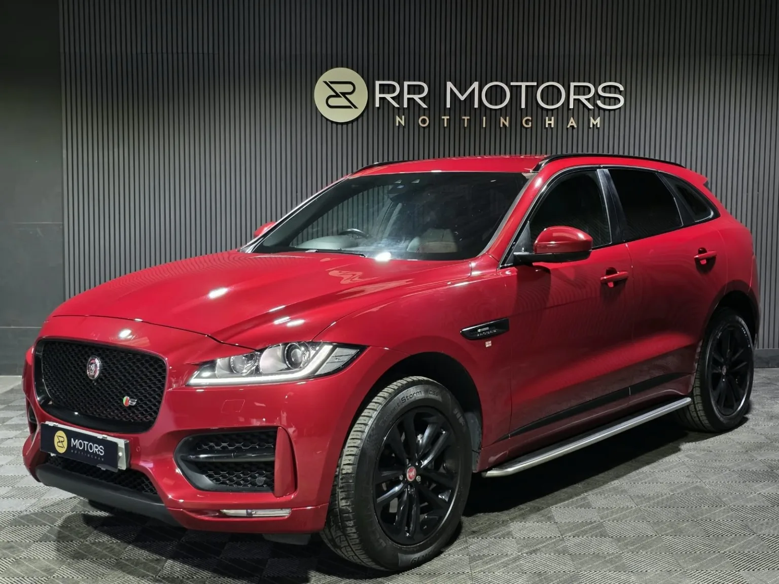 2016 Jaguar F-Pace 2.0 D180 R-Sport