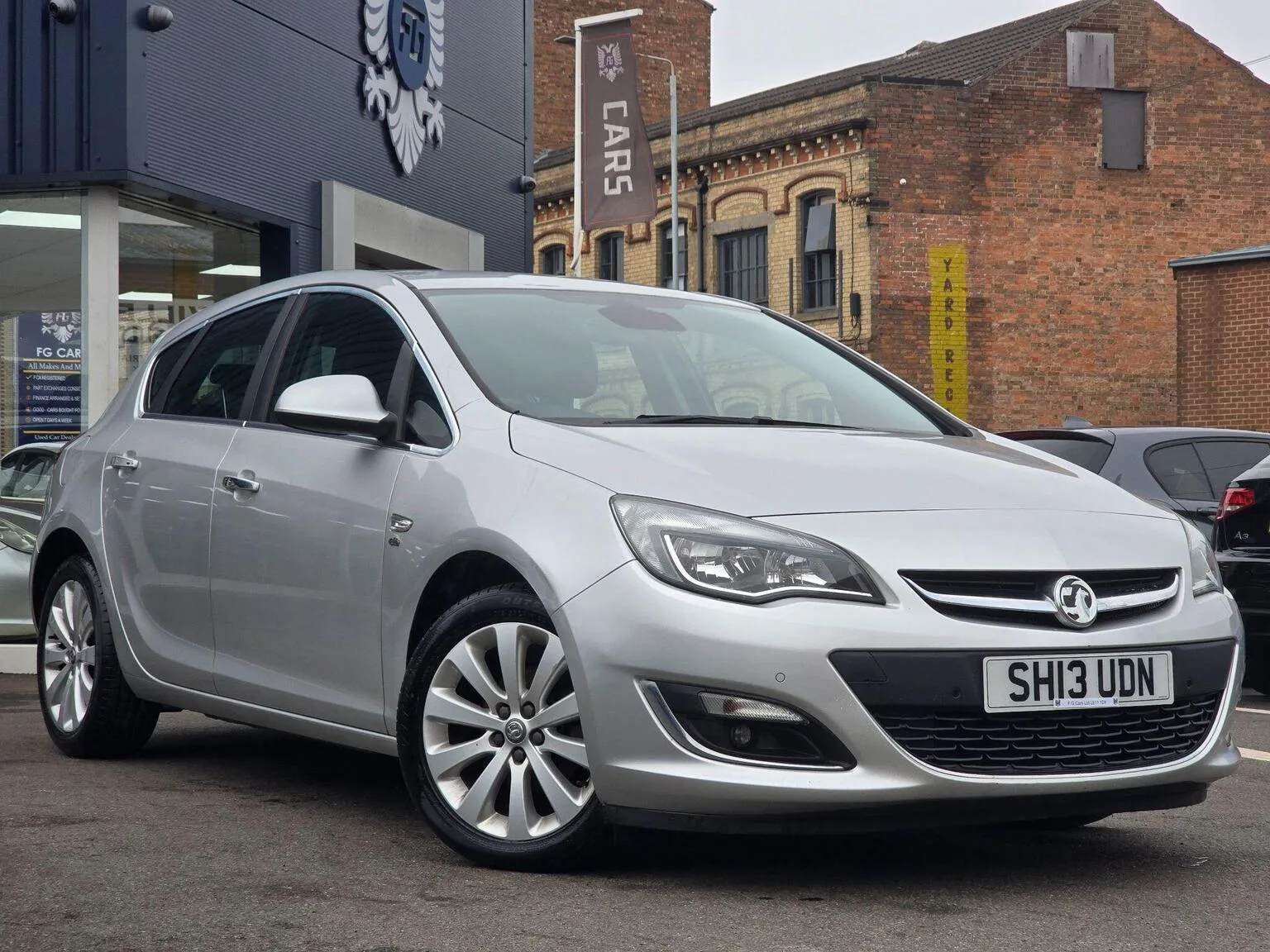 2013 Vauxhall Astra 1.6 16v Elite Euro 5 5dr