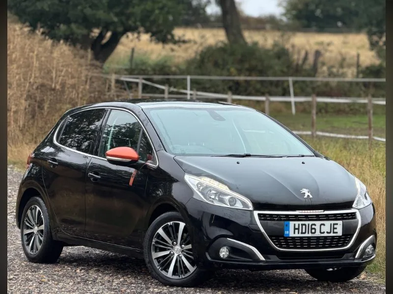 2016 Peugeot 208 1.2 PureTech Roland Garros Euro 6 (s/s) 5dr