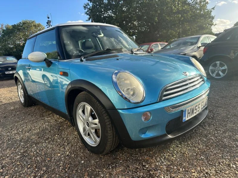 2005 MINI Hatch 1.6 Cooper CVT Euro 4 3dr