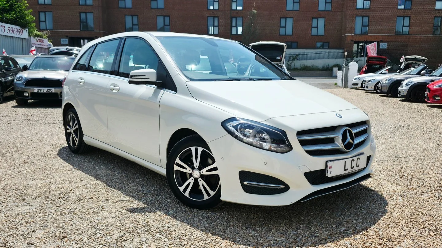 2015 Mercedes-Benz B Class B 200 SE EXECUTIVE.AUTOMATIC.STUNNING EXAMPLE.10 SERVICES.1 PREVIOUS KEEPER