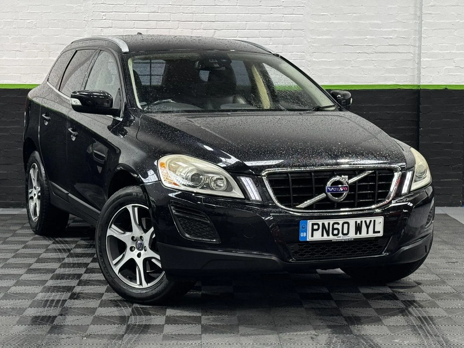 2010 Volvo Xc60 2.4 D5 SE Lux Geartronic AWD Euro 5 5dr