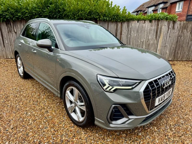 2019 Audi Q3 1.5 TFSI CoD 35 S line S Tronic Euro 6 (s/s) 5dr