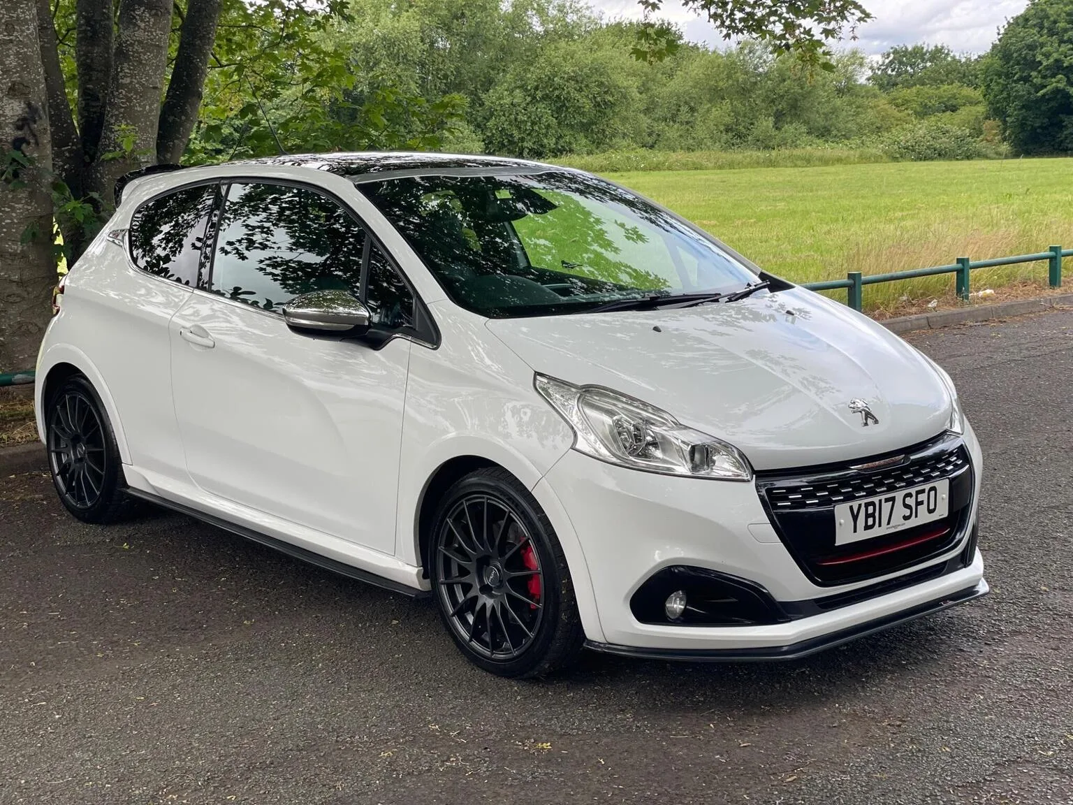 2017 Peugeot 208 1.6 THP GTi Prestige Euro 6 (s/s) 3dr