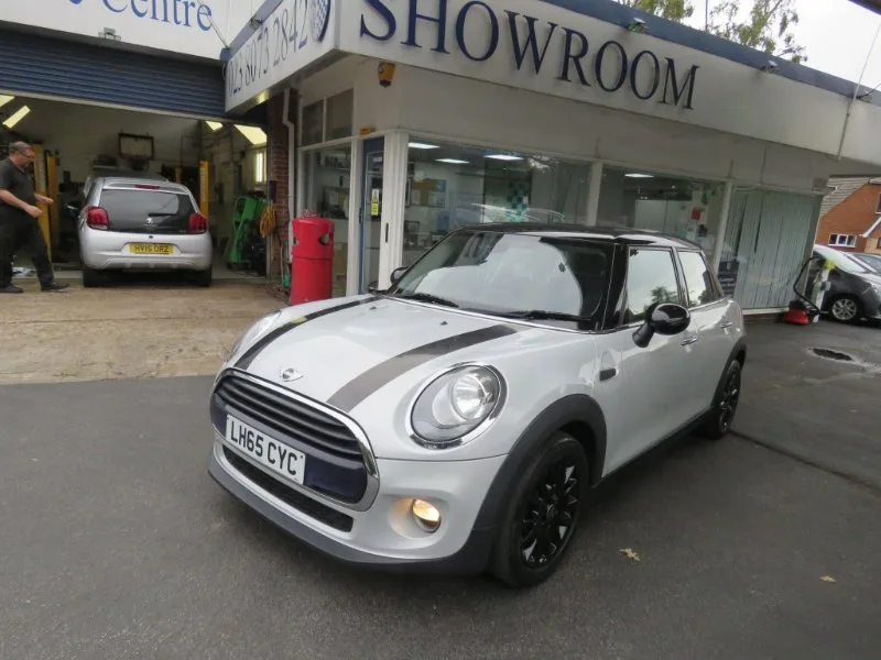 2015 MINI Hatch 1.5 Cooper Euro 6 (s/s) 5dr