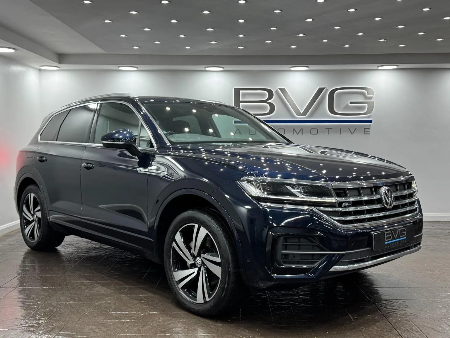 2019 Volkswagen Touareg 3.0 TDI V6 R-Line Tech Tiptronic 4Motion Euro 6 (s/s) 5dr