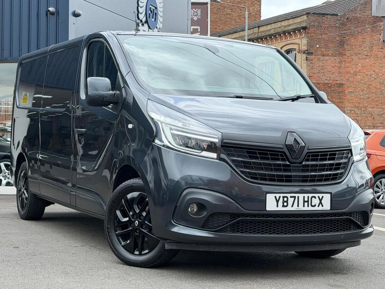 2021 Renault Trafic 2.0 dCi ENERGY 30 Black Edition LWB Standard Roof Euro 6 (s/s) 5dr