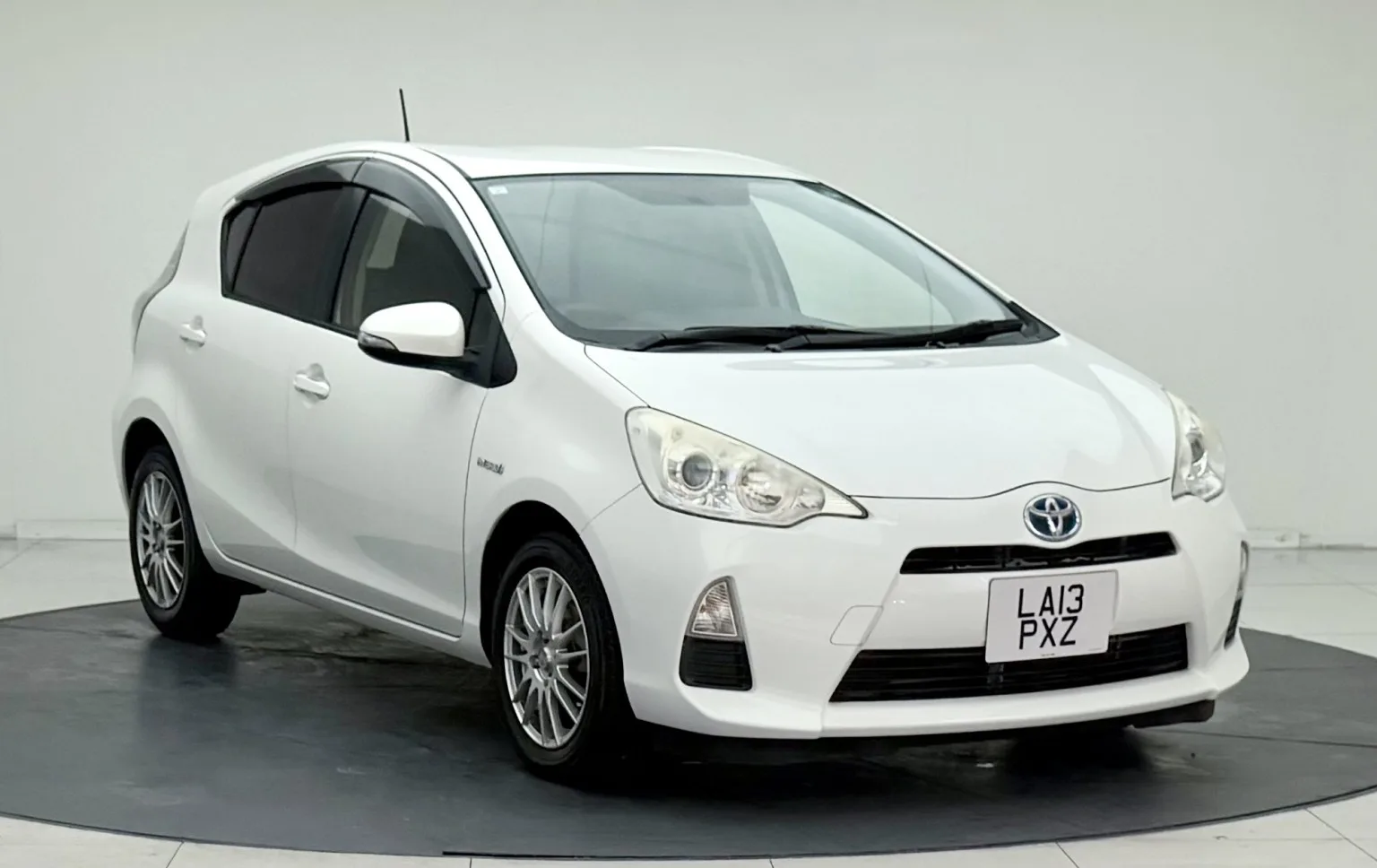 2013 Toyota Aqua