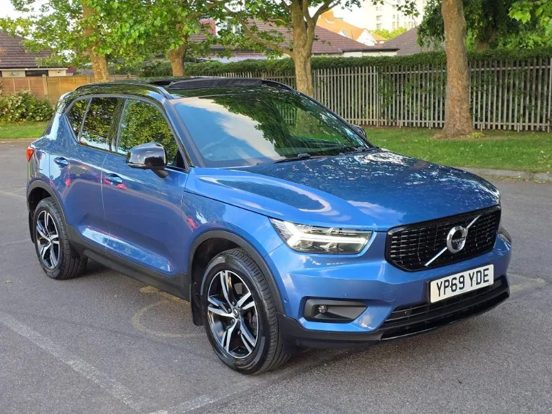 2019 Volvo XC40 2.0 T4 R-Design Auto Euro 6 (s/s) 5dr