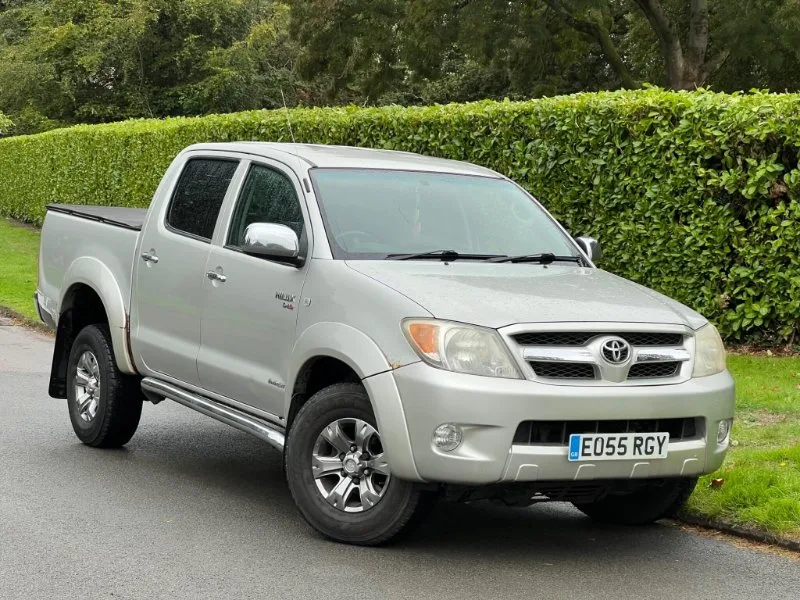 2005 Toyota Hilux 2.5 D-4D Invincible D/CAB 4X4 PICK UP