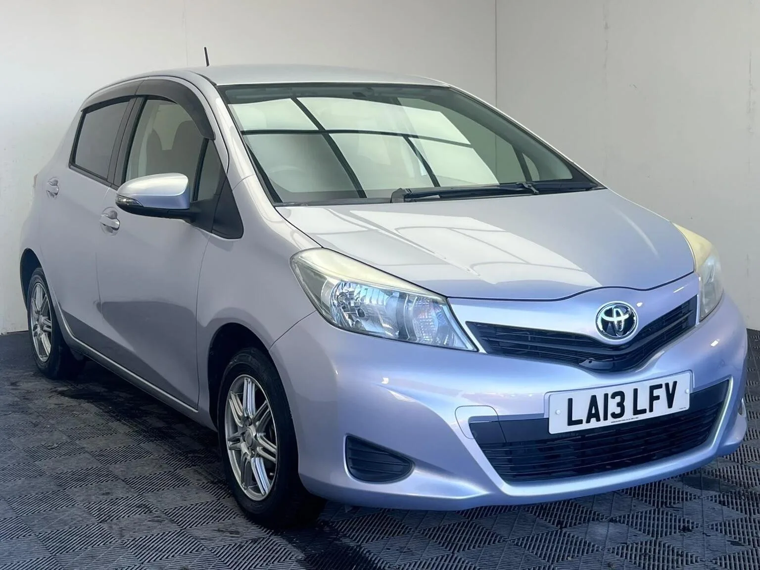 2013 Toyota Yaris 1.33 Dual VVT-i TR Multidrive S Euro 5 5dr