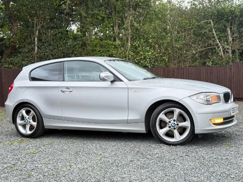 2009 BMW 1 Series 2.0 116i Sport Hatchback 3dr Petrol Manual Euro 5 (122 ps)