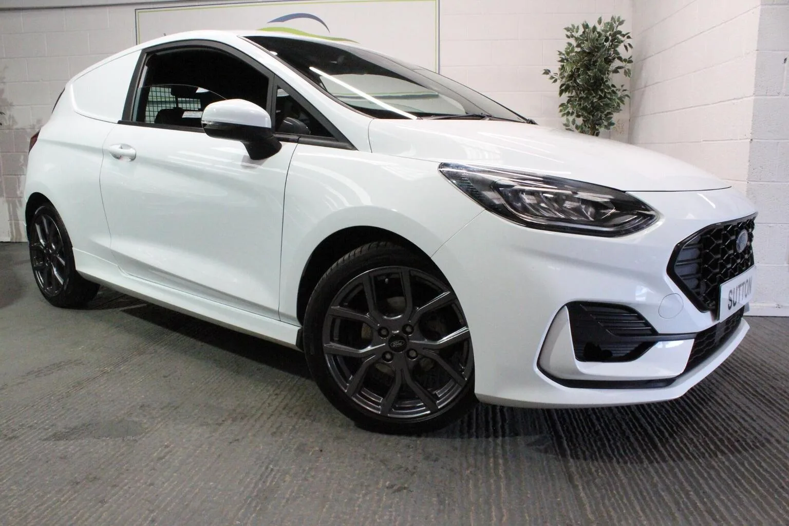 2022 Ford Fiesta Van 1.0T EcoBoost MHEV Sport Euro 6 (s/s) 3dr
