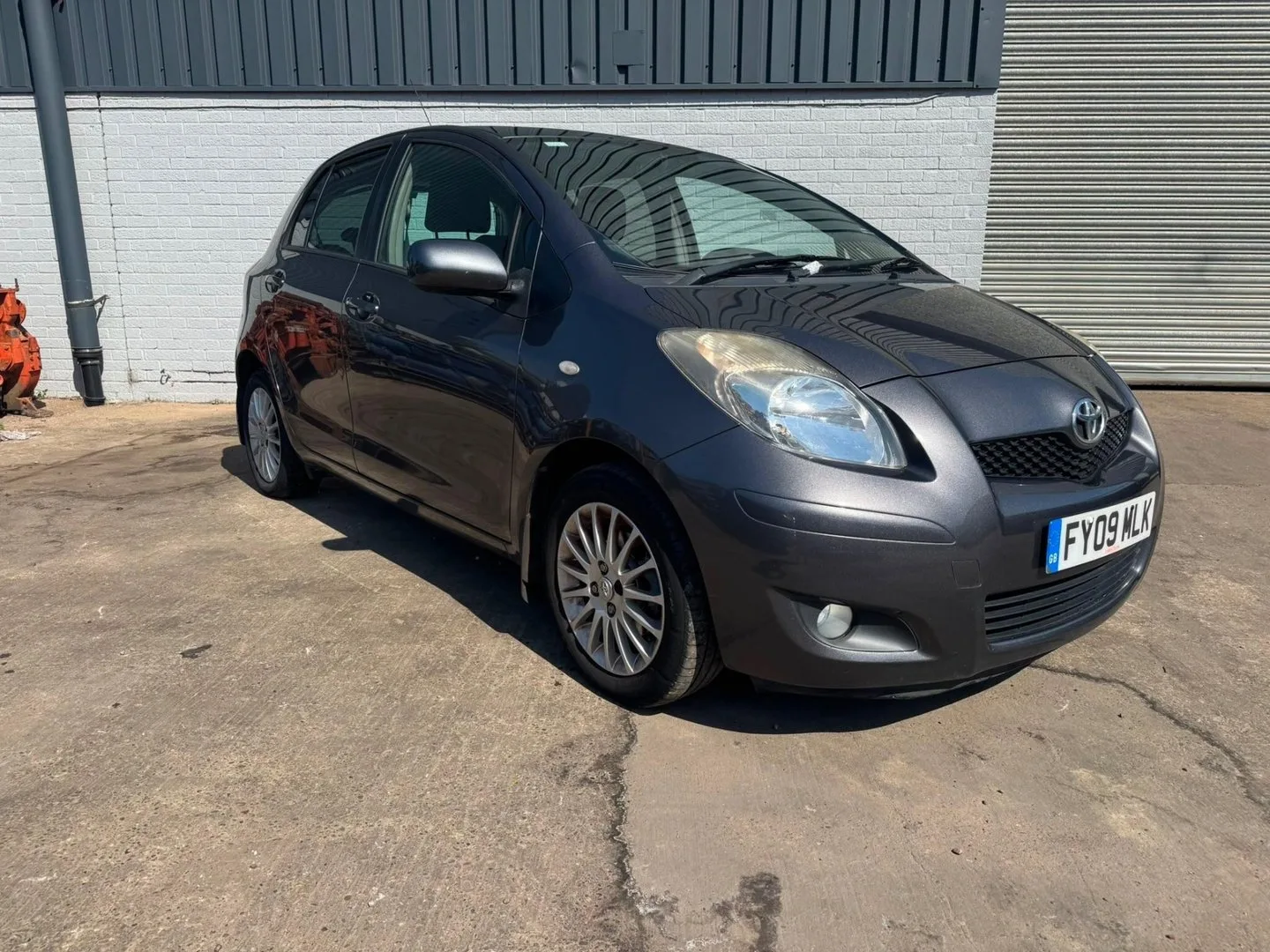 2009 Toyota Yaris 1.33 Dual VVT-i SR Euro 4 (s/s) 5dr