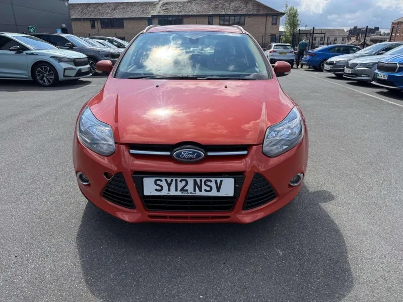 2012 Ford Focus 1.6 Titanium Estate 5dr Petrol Powershift Euro 5 (125 ps)