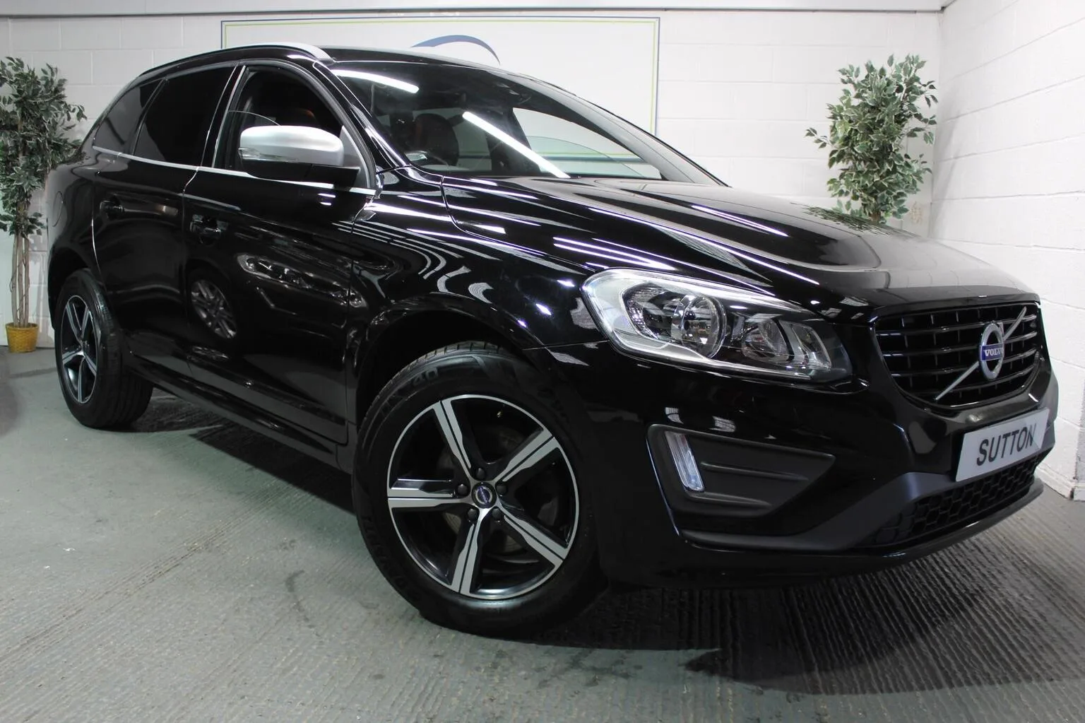 2017 Volvo Xc60 2.0 D4 R-Design Nav Euro 6 (s/s) 5dr